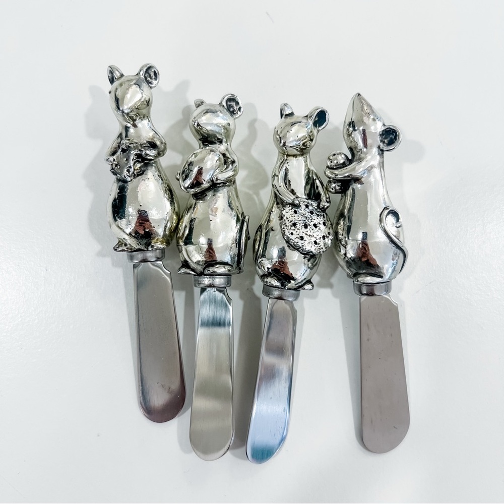 BOSTON WAREHOUSE Mice Cheese Spreaders - Picture 2 of 4